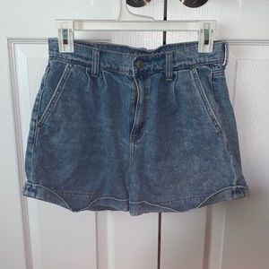 American Eagle high waisted mom shorts